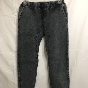 Men’s Pants Size 28